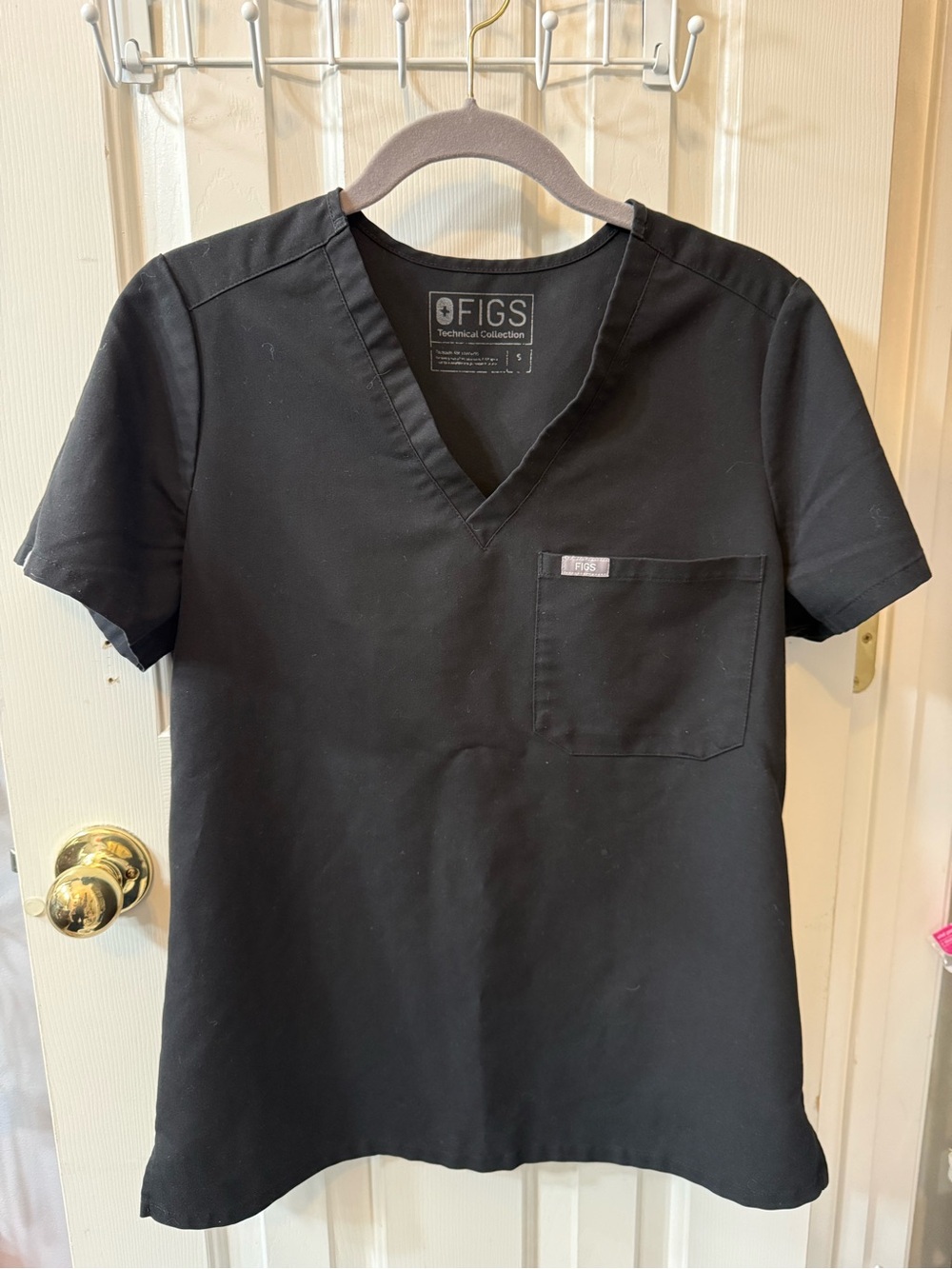 FIGS Scrub Top S Black V-Neck Technical Collection Healthcare Uniform